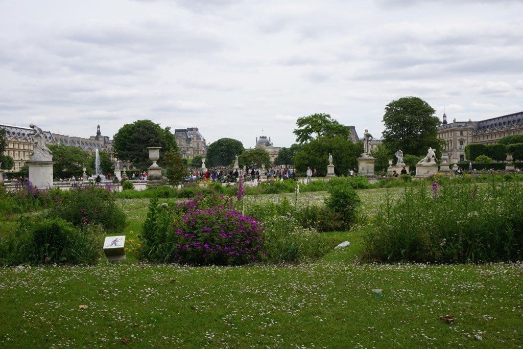 tuileries_gardens_paris_france