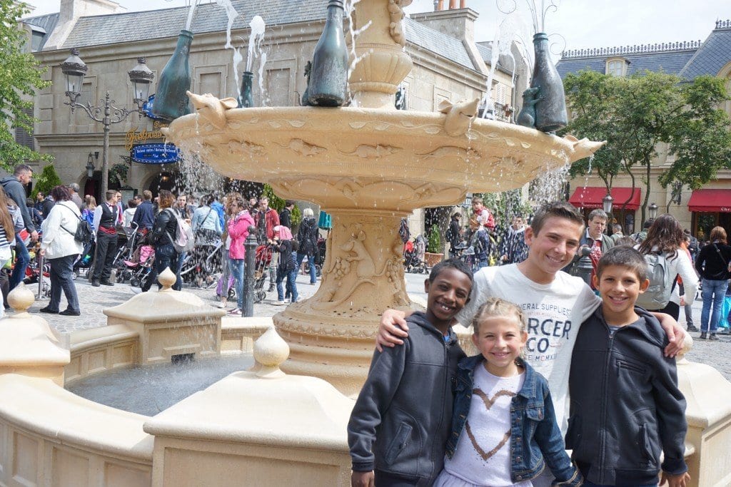 fountain_ratatouille_paris_disney