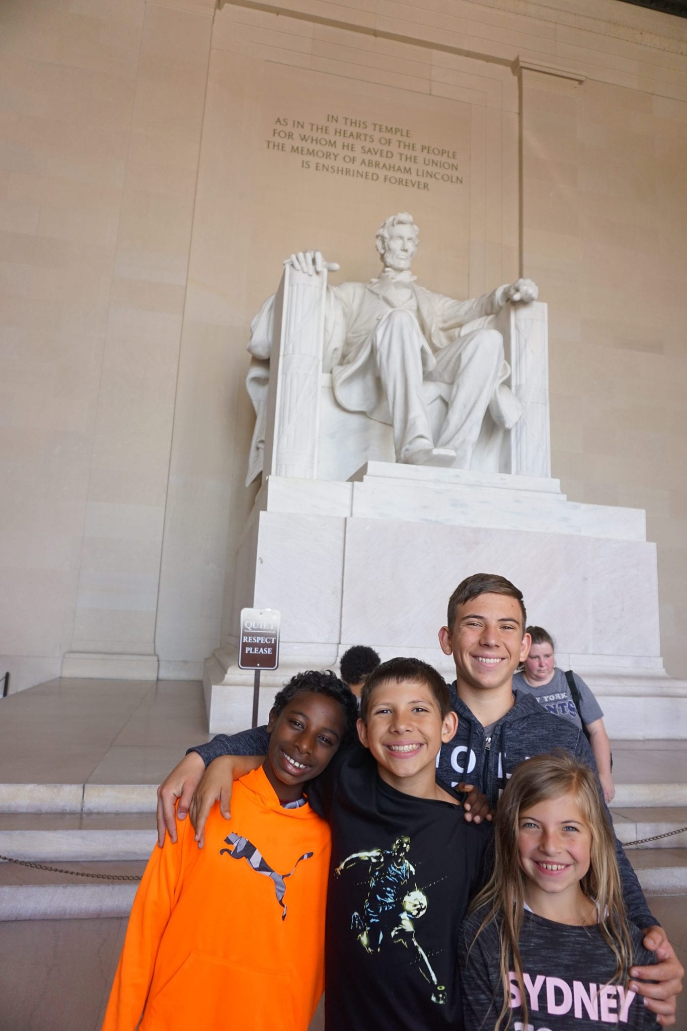 Lincoln_Memorial_with_Kids