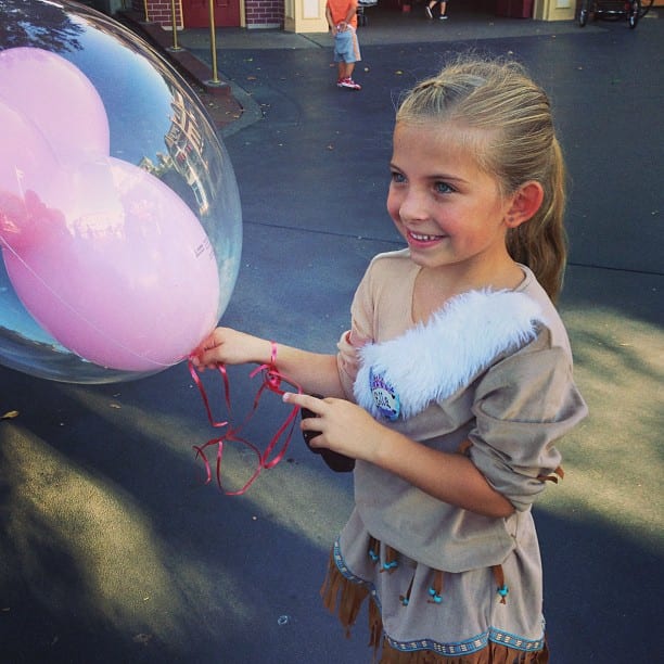 10 Ways to have a Magical Disneyland Birthday | Global Munchkins