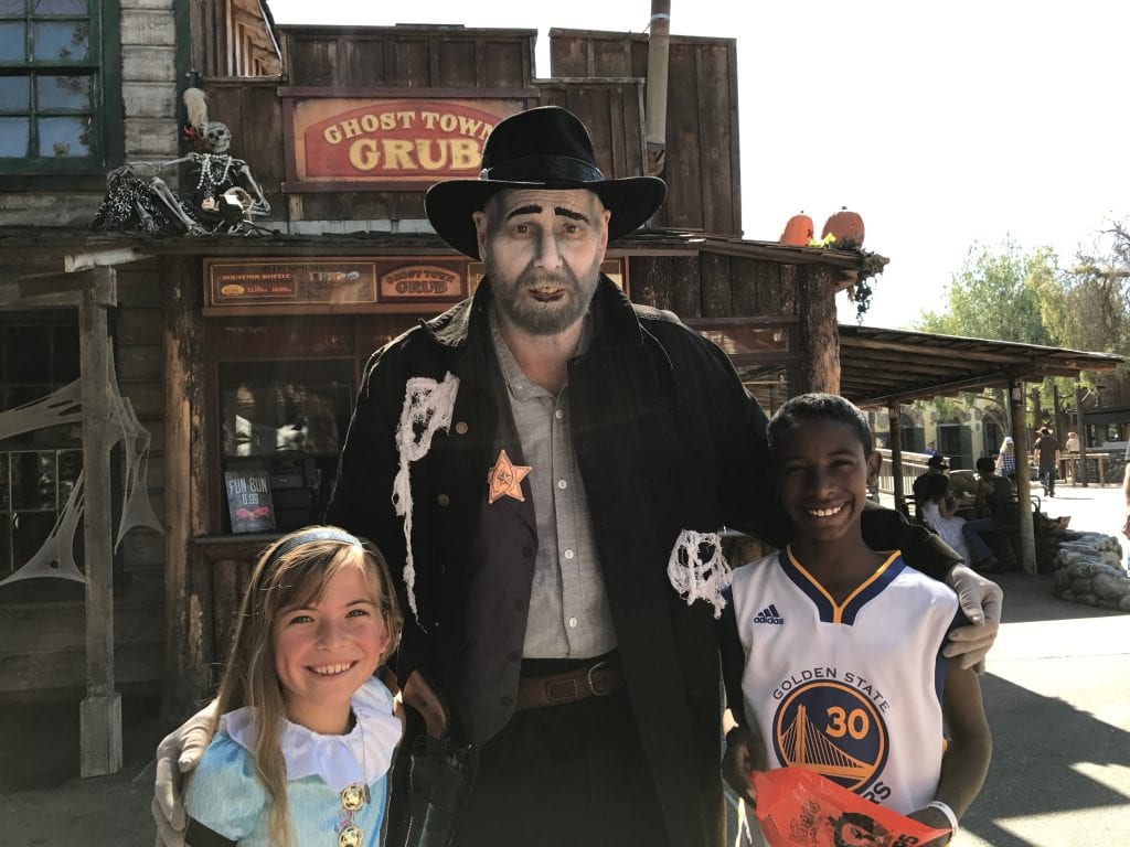 Knott's Spooky Farm Activities | Global Munchkins