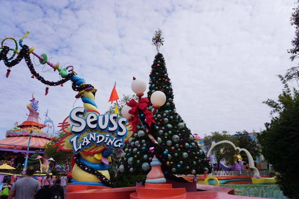 Universal Orlando is decked out for the holidays and the beginning of December is the best time to visit so that you beat the crowds. Find more fantastic tips for Universal Orlando on this post to help you save time and money.