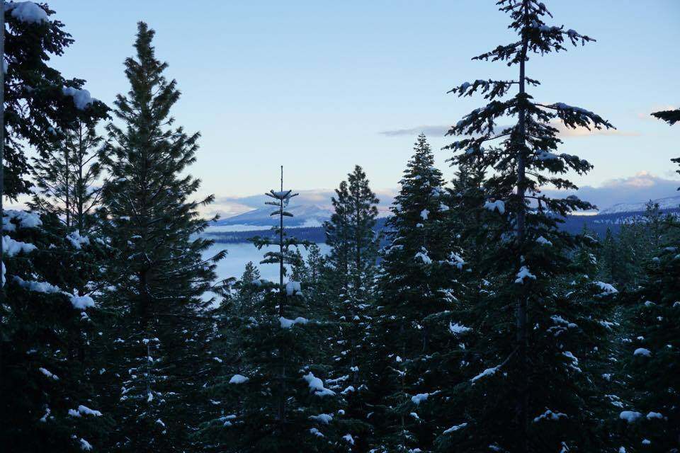 Everything you need to know about visiting Northstar California Resort located in gorgeous Lake Tahoe CA. This ULTIMATE Guide will show you all the awesome things to do in Tahoe, the best places to eat and where to ski. Check it out!!