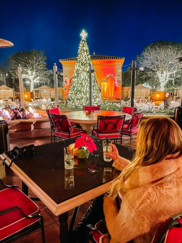 15 Best Christmas Vacations For Families [from Christmas Enthusiasts!]