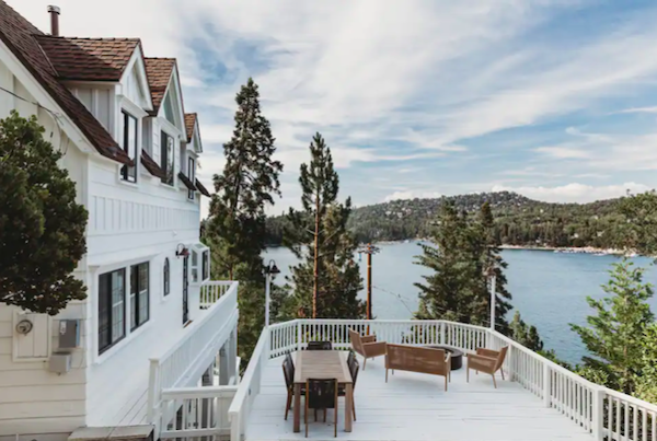 The Mountain House, by designer Emily Henderson - Cabins for Rent in Lake  Arrowhead, California, United States - Airbnb