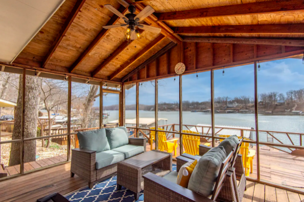 10 Amazing Lake Of The Ozarks AirBnbs | Global Munchkins