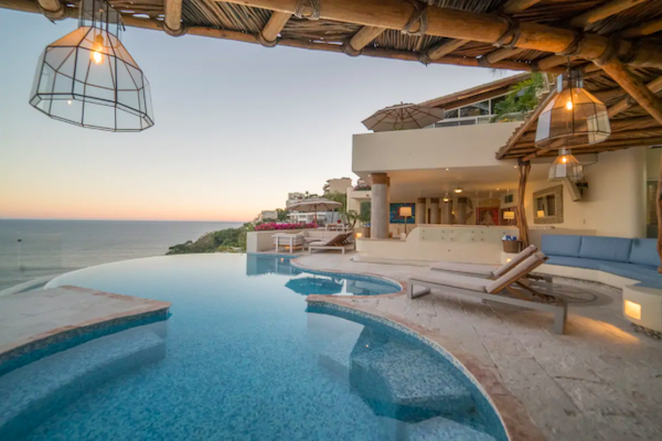 10 Beautiful Acapulco AirBnb Rentals