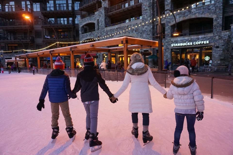 The Ultimate Guide to the Holidays & Christmas in Temecula & Murrieta 6 Everything you need to know about visiting Northstar California Resort located in gorgeous Lake Tahoe CA. This ULTIMATE Guide will show you all the awesome things to do in Tahoe, the best places to eat and where to ski. Check it out!!