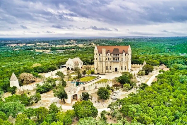 10 Unique Airbnbs in Texas for the Entire Family 6 Airbnbs in Texas