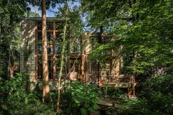 10 Unique Airbnbs in Texas for the Entire Family 7 airbnbs in Texas