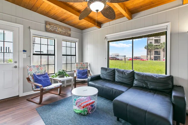 10 Unique Airbnbs in Texas for the Entire Family 12 Airbnbs in Texas