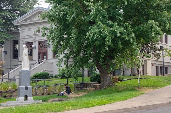 Top 11 Best & Awesome Things to do in Ashland Oregon 11 things to do in Ashland Oregon