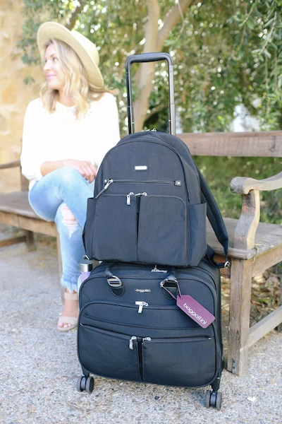 10 Useful & Genius Packing Hacks for Travel 1 packing hacks for travel
